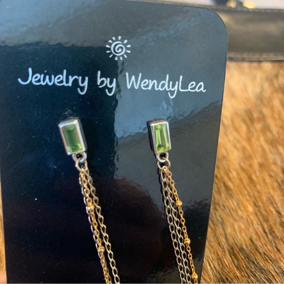 NWT Genuine Peridot & Sterling Silver Dangle Earrings - Picture 7 of 7